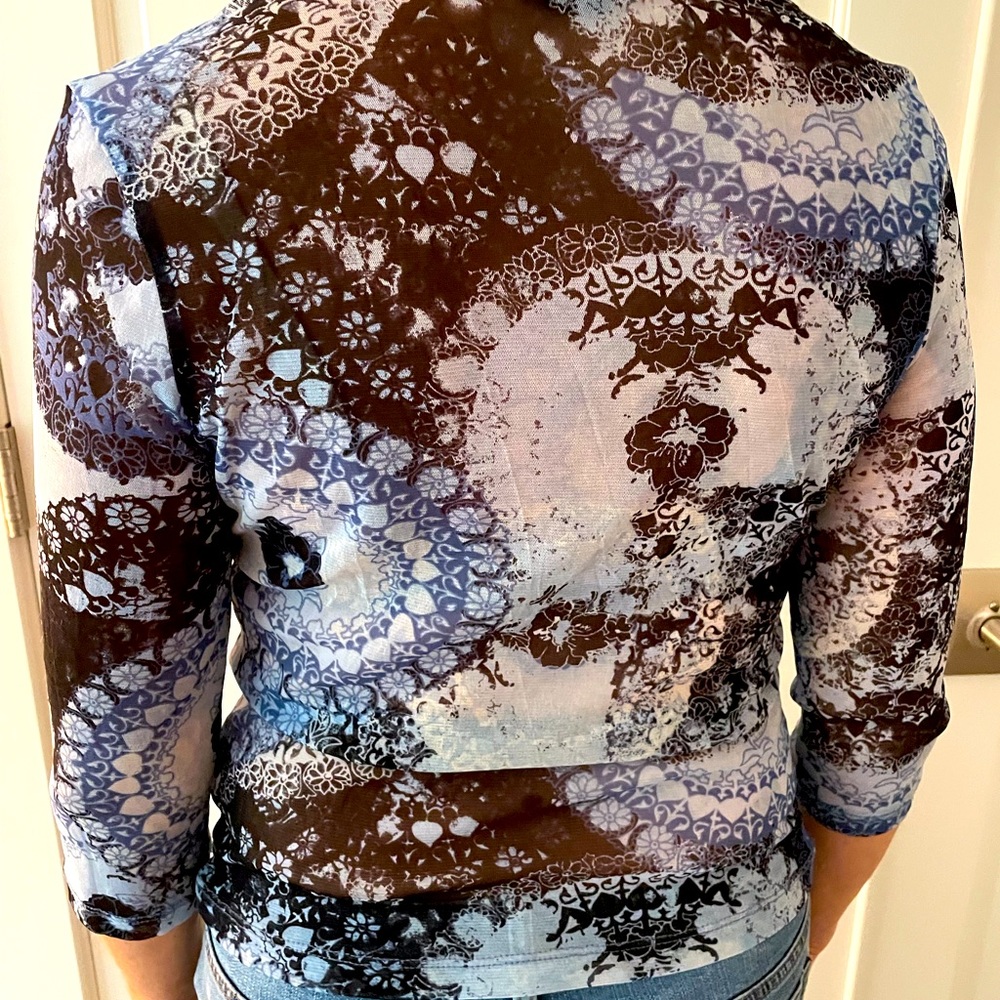 Sheer top - Picture 2 of 3